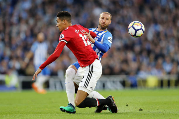 姆普陷入难 姆普陷入难